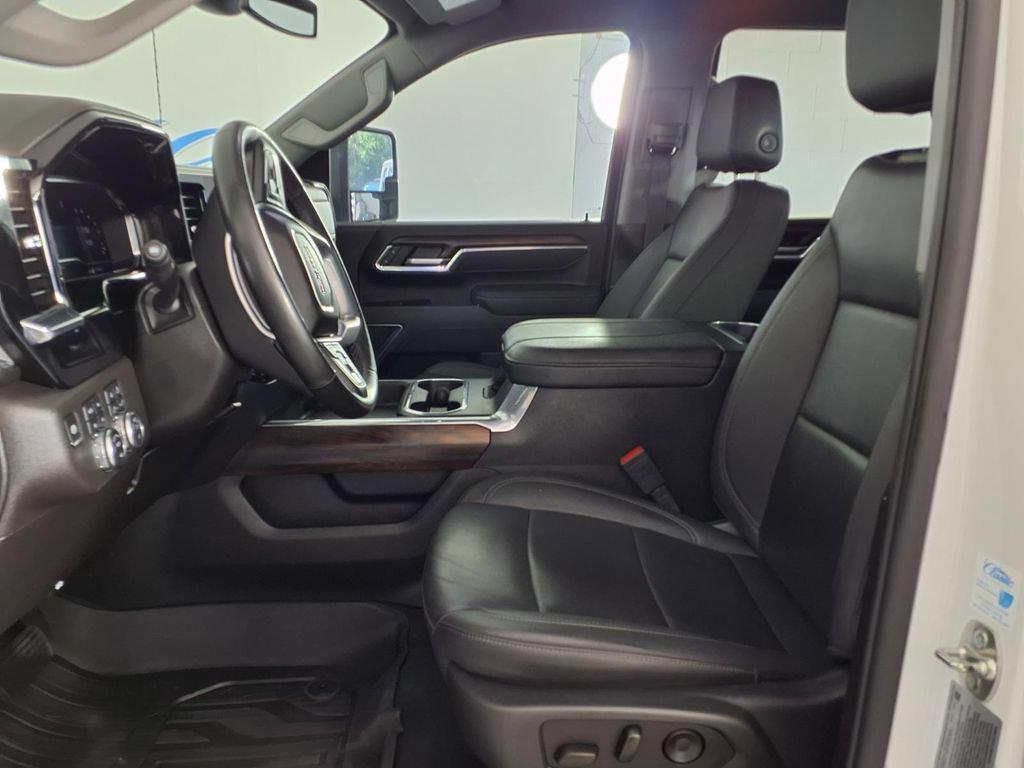 used 2025 GMC Sierra 2500 car, priced at $61,998
