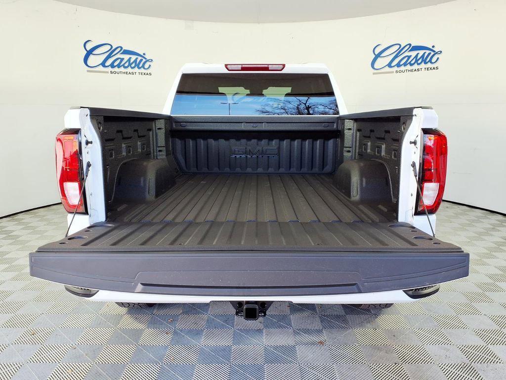 new 2026 GMC Sierra 1500 car, priced at $44,755