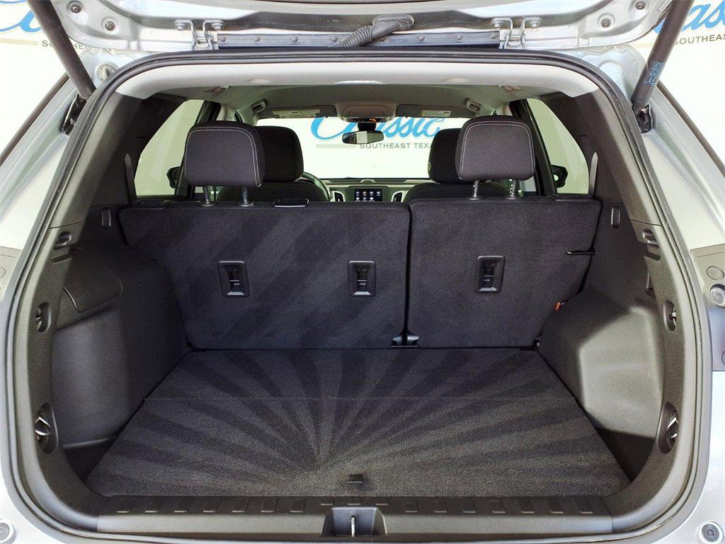 used 2023 Chevrolet Equinox car, priced at $20,197