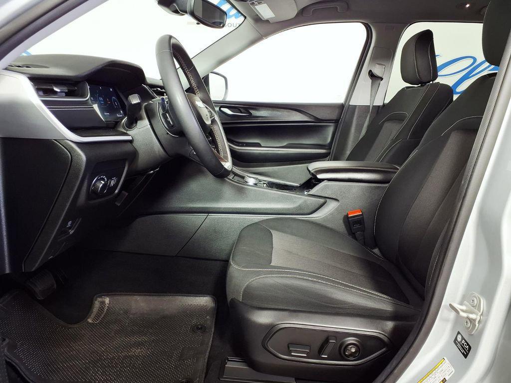 used 2023 Jeep Grand Cherokee car, priced at $25,998