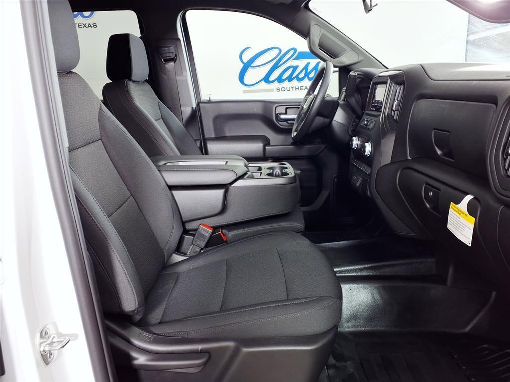 new 2026 GMC Sierra 1500 car, priced at $42,990