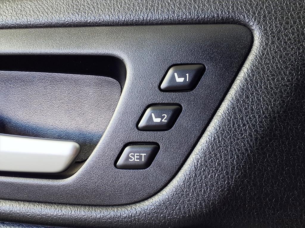 used 2018 Toyota Highlander car, priced at $25,144