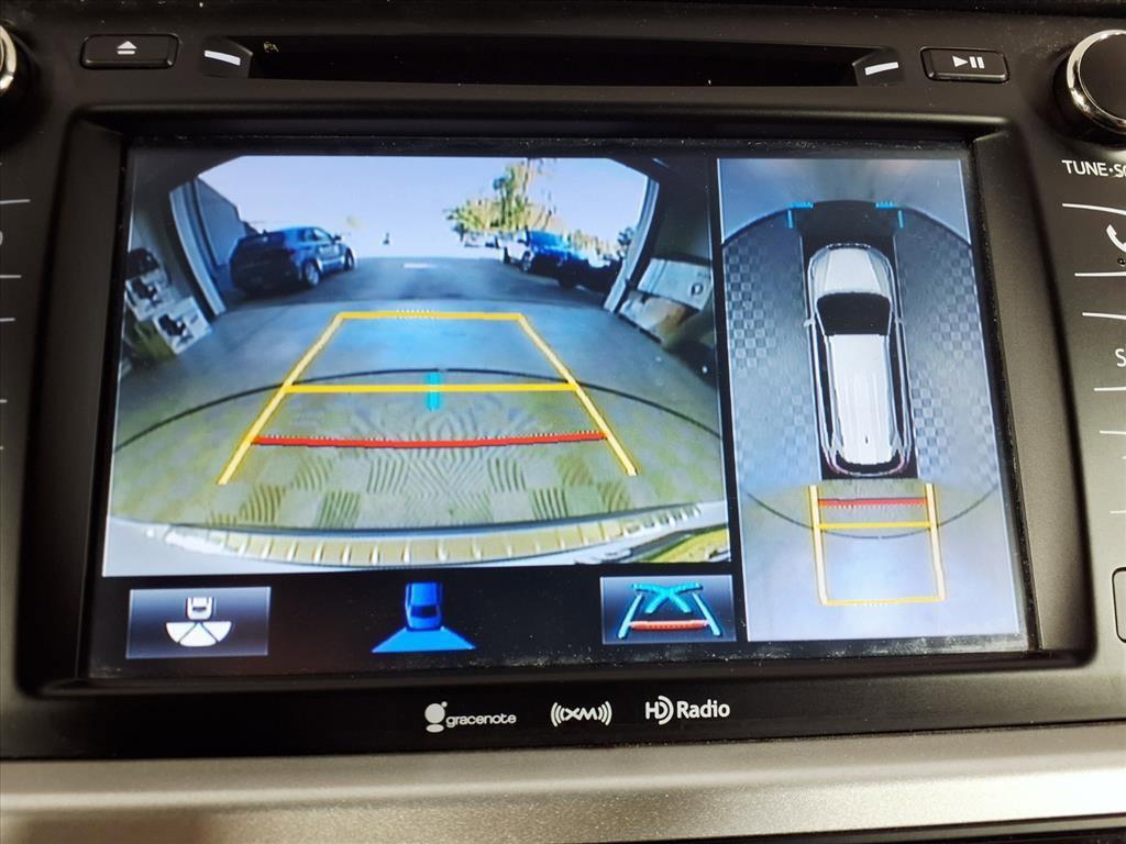 used 2018 Toyota Highlander car, priced at $25,144