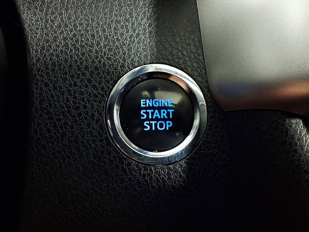 used 2018 Toyota Highlander car, priced at $25,144