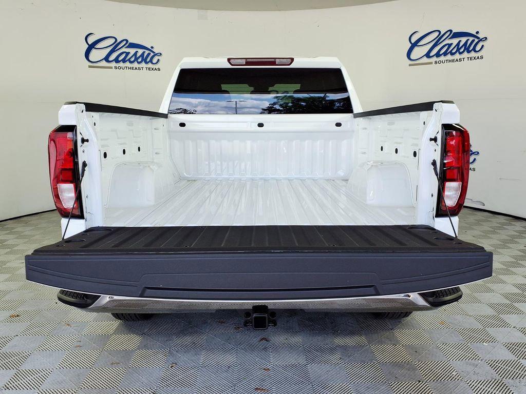 new 2026 GMC Sierra 1500 car, priced at $39,892