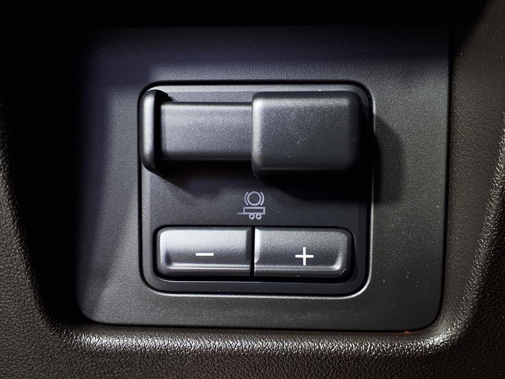 used 2024 GMC Canyon car, priced at $35,787