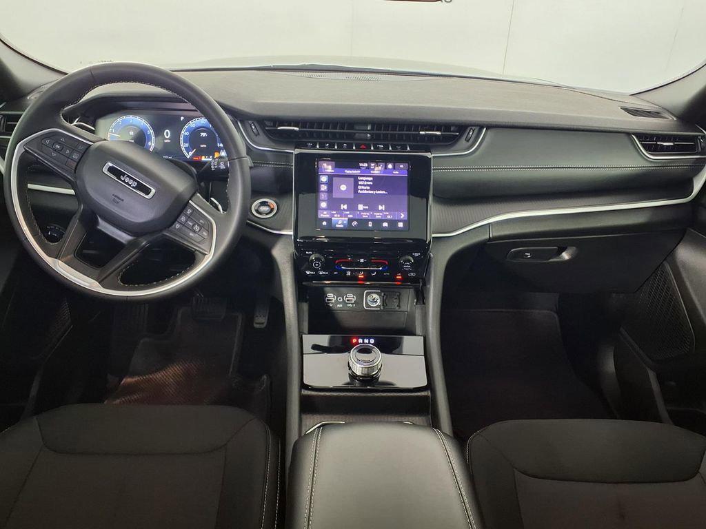 used 2025 Jeep Grand Cherokee L car, priced at $37,998