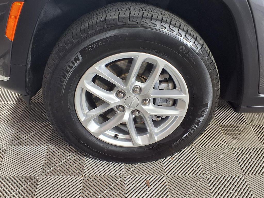 used 2025 Jeep Grand Cherokee L car, priced at $37,998