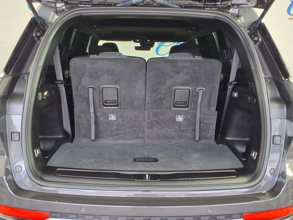 used 2025 Jeep Grand Cherokee L car, priced at $37,998