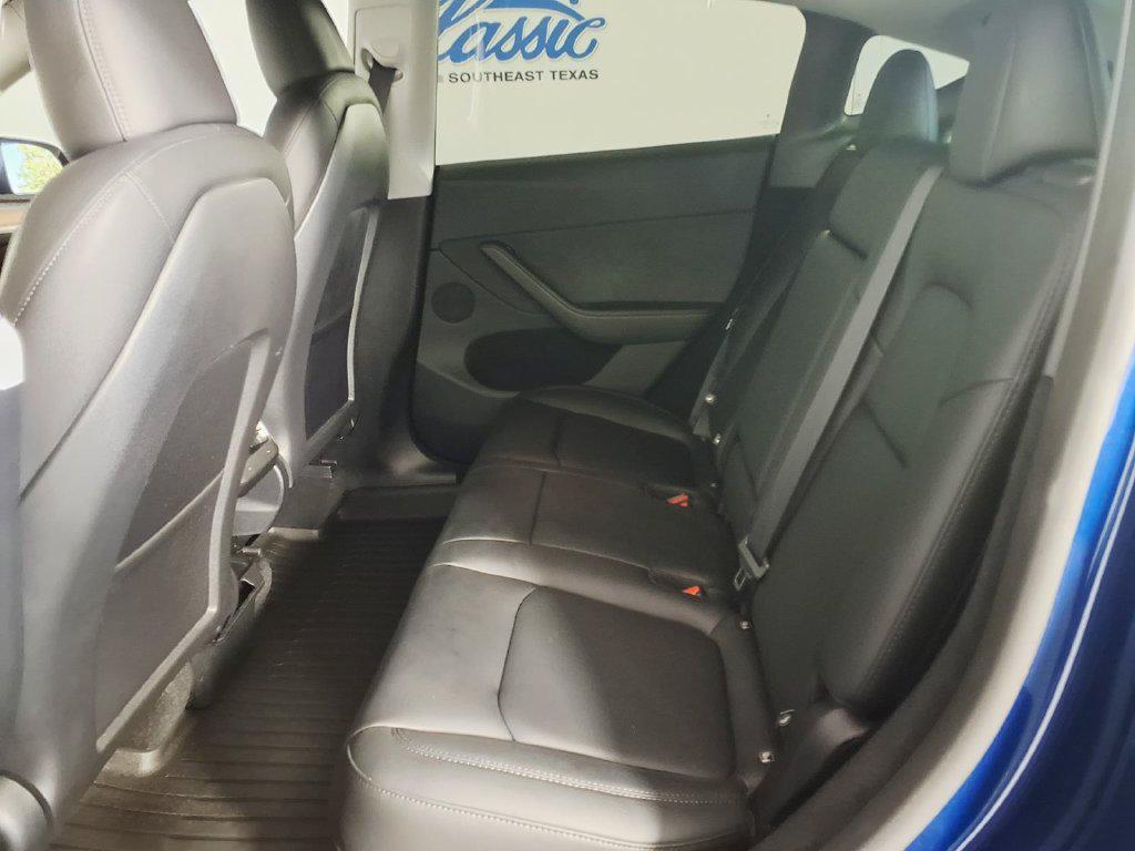 Tesla Model Y view 14