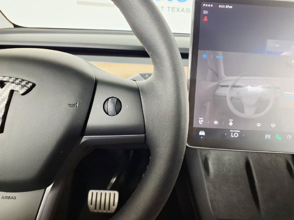 Tesla Model Y view 18