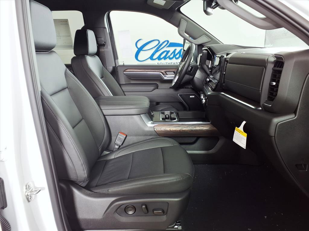 new 2026 GMC Sierra 2500 car, priced at $79,344