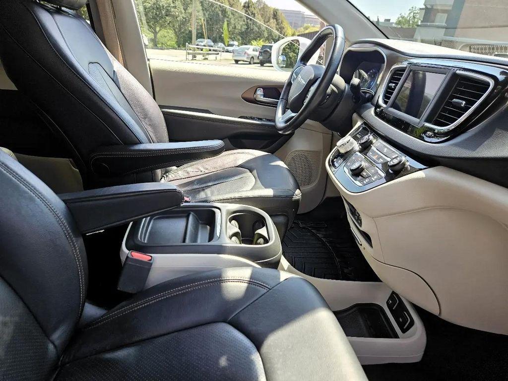 used 2018 Chrysler Pacifica car, priced at $12,995