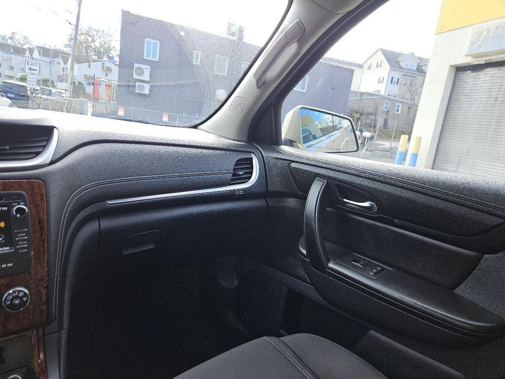 used 2014 Chevrolet Traverse car, priced at $7,100