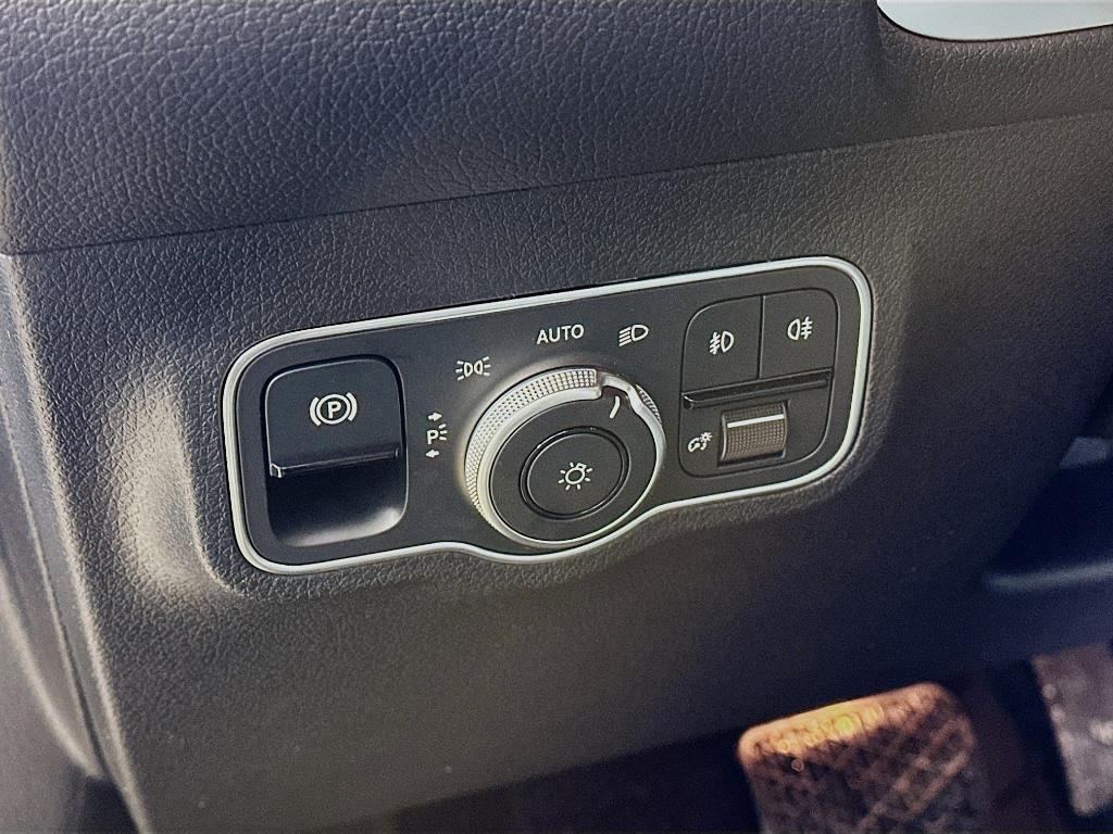 new 2026 Mercedes-Benz GLB 250 car, priced at $55,850