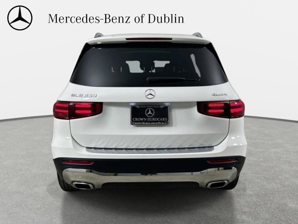 new 2026 Mercedes-Benz GLB 250 car, priced at $53,855