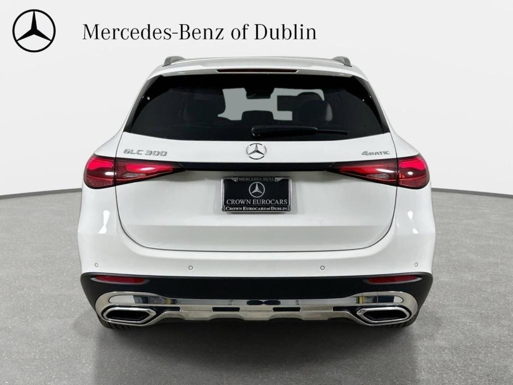 new 2026 Mercedes-Benz GLC 300 car, priced at $57,925