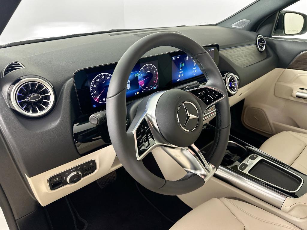 new 2026 Mercedes-Benz GLA 250 car, priced at $52,655