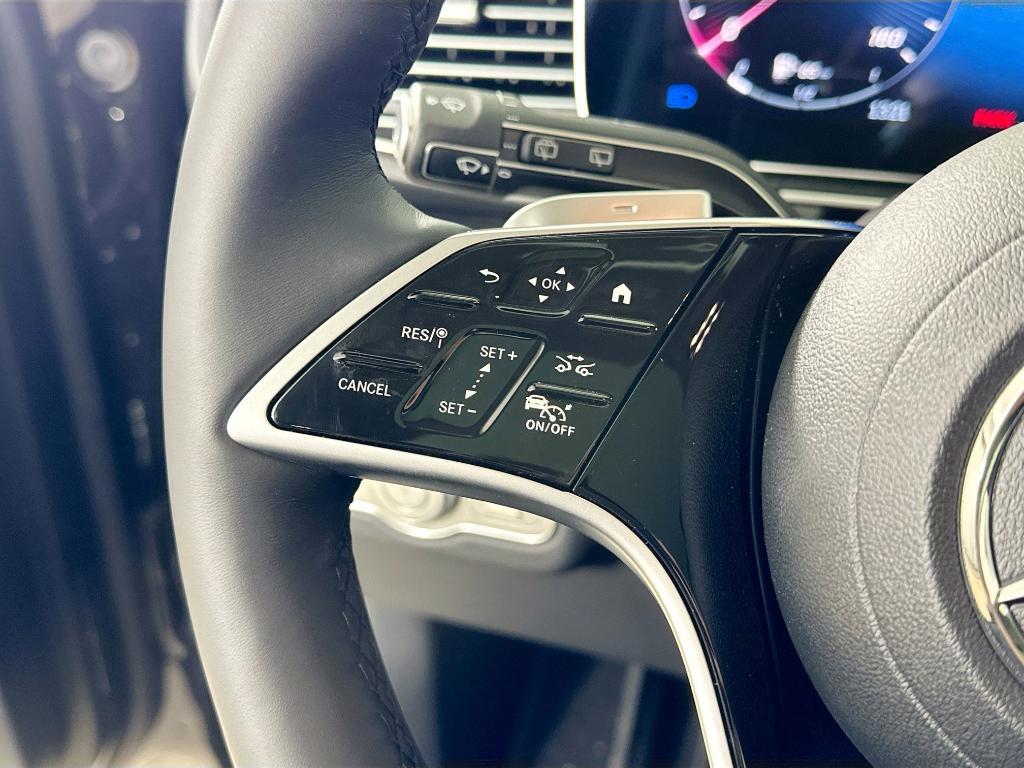 new 2026 Mercedes-Benz GLE 450 car, priced at $82,045