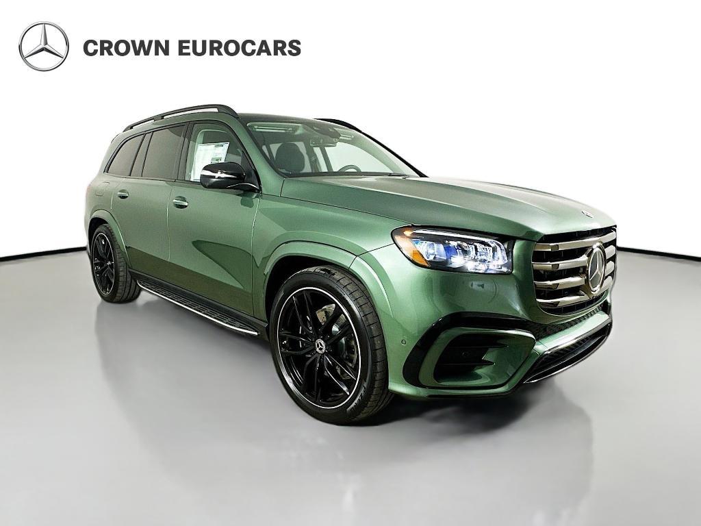 new 2026 Mercedes-Benz GLS 450 car, priced at $113,555