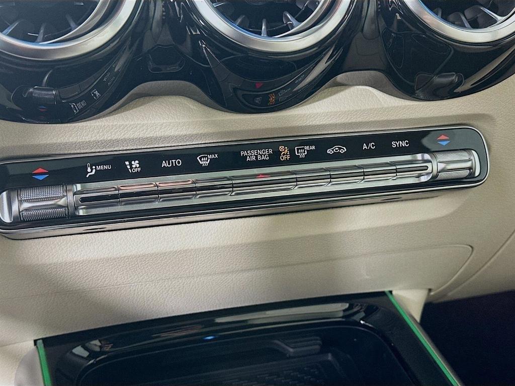 new 2026 Mercedes-Benz GLB 250 car, priced at $55,650