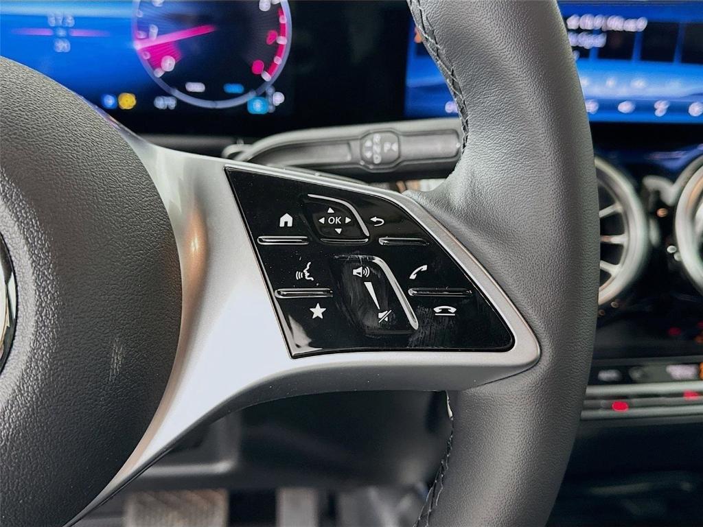 new 2026 Mercedes-Benz GLB 250 car, priced at $52,825