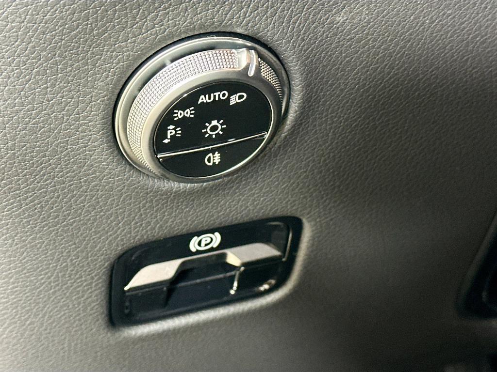 new 2026 Mercedes-Benz GLC 300 car, priced at $57,950