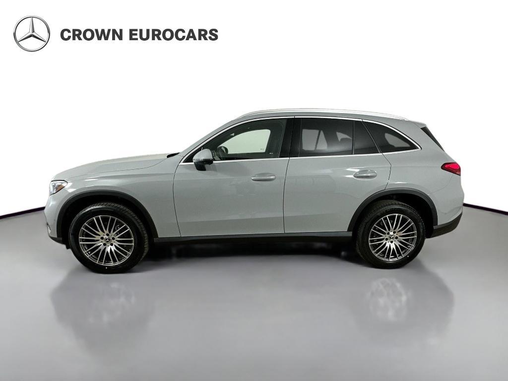 new 2026 Mercedes-Benz GLC 300 car, priced at $62,600