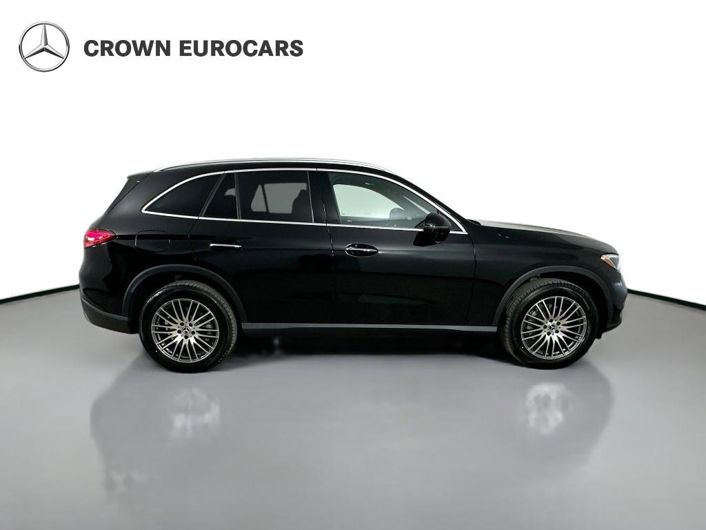 new 2026 Mercedes-Benz GLC 300 car, priced at $57,960