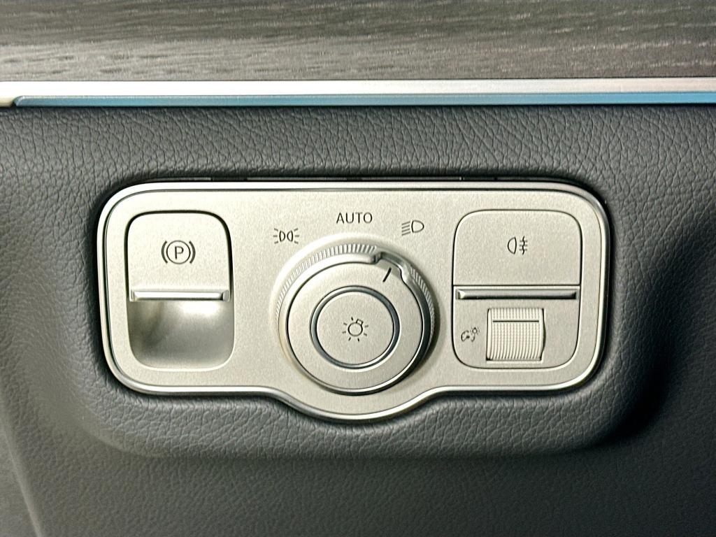 new 2026 Mercedes-Benz GLS 450 car, priced at $97,450
