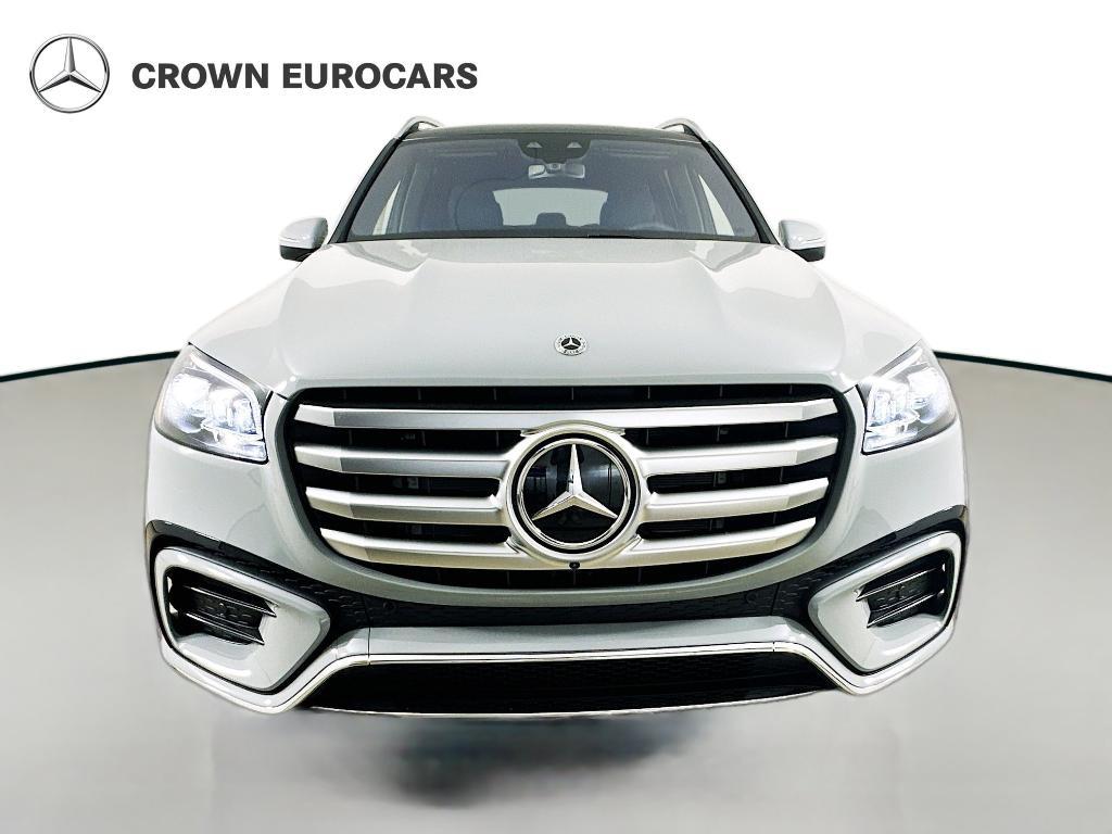 new 2026 Mercedes-Benz GLS 580 car, priced at $126,150