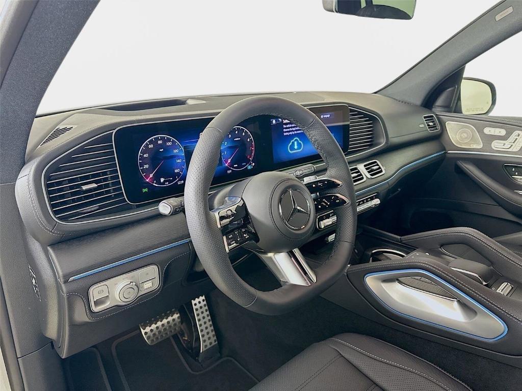 new 2026 Mercedes-Benz GLS 580 car, priced at $126,598