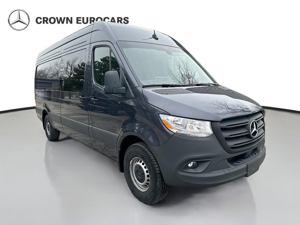 new 2025 Mercedes-Benz Sprinter 2500 car, priced at $68,672