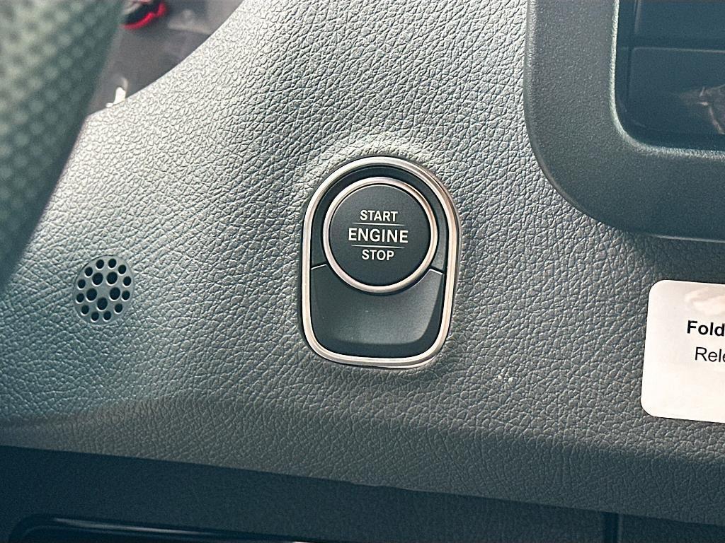 new 2025 Mercedes-Benz Sprinter 2500 car, priced at $68,672