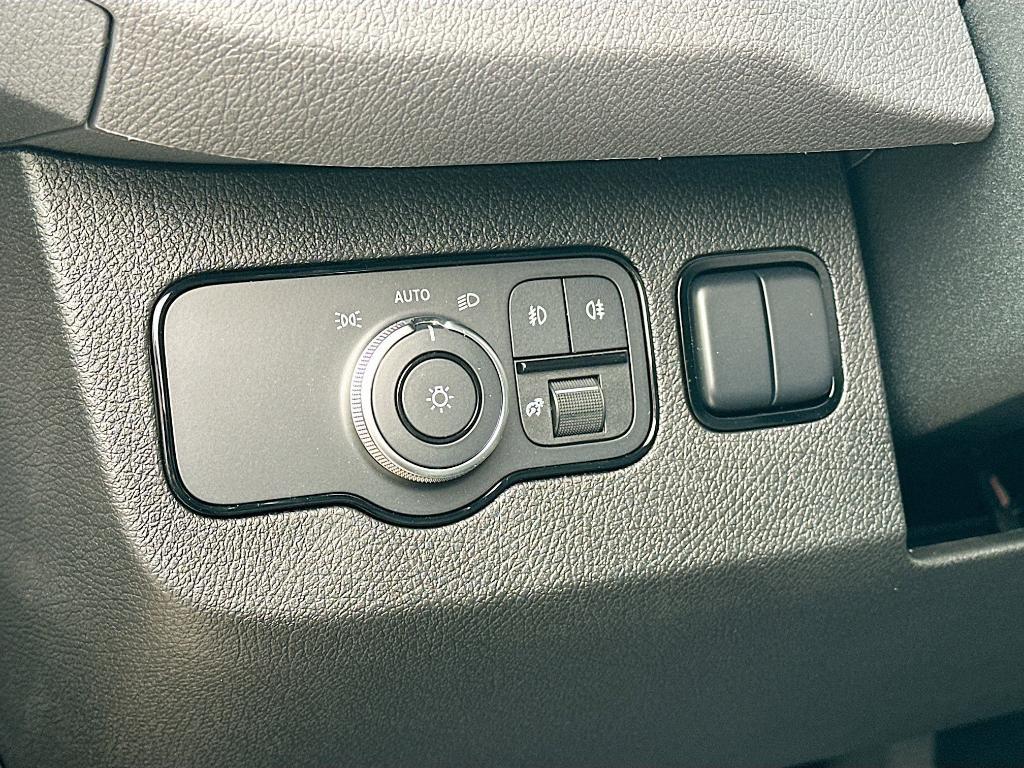 new 2025 Mercedes-Benz Sprinter 2500 car, priced at $69,120