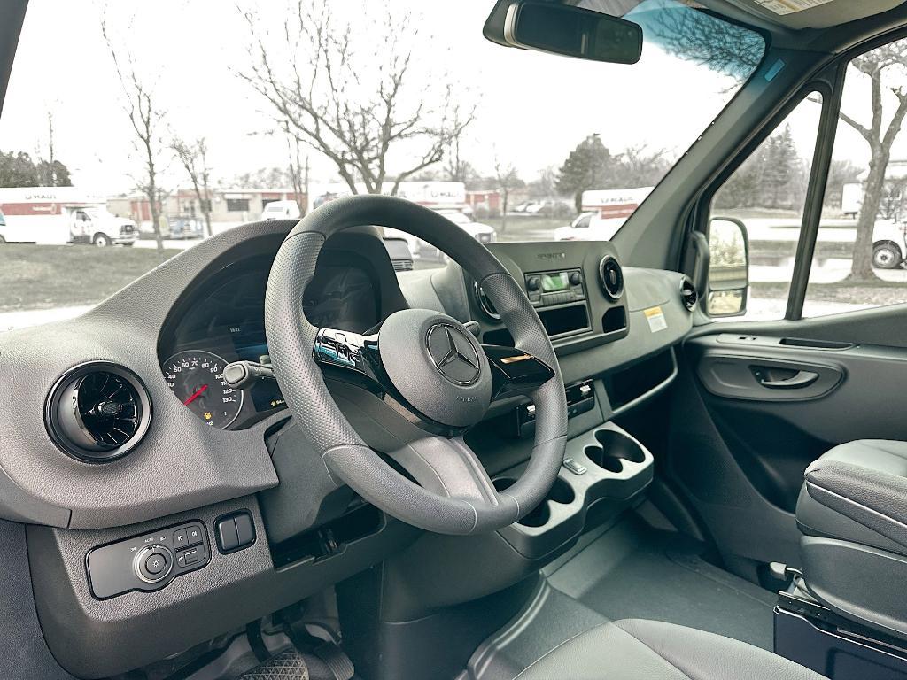 new 2025 Mercedes-Benz Sprinter 2500 car, priced at $68,672