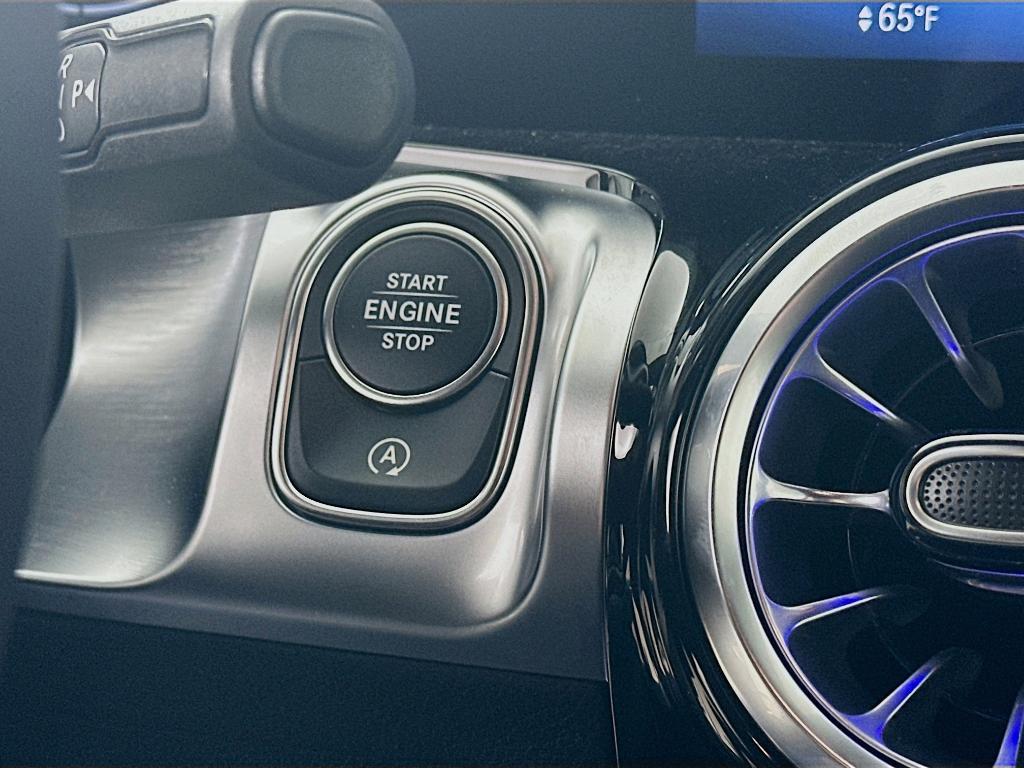 new 2026 Mercedes-Benz GLB 250 car, priced at $56,098