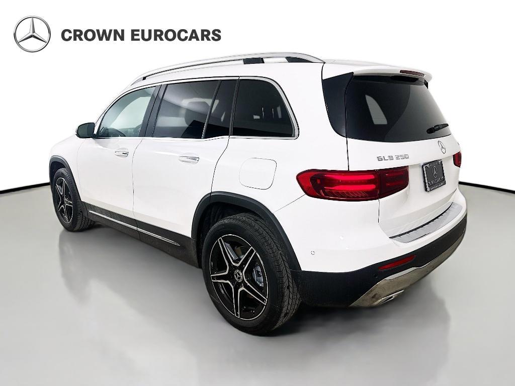 new 2026 Mercedes-Benz GLB 250 car, priced at $56,098
