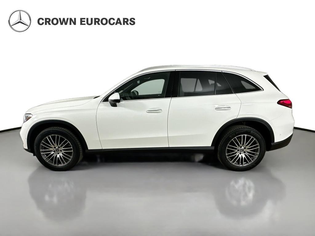 new 2026 Mercedes-Benz GLC 300 car, priced at $59,150