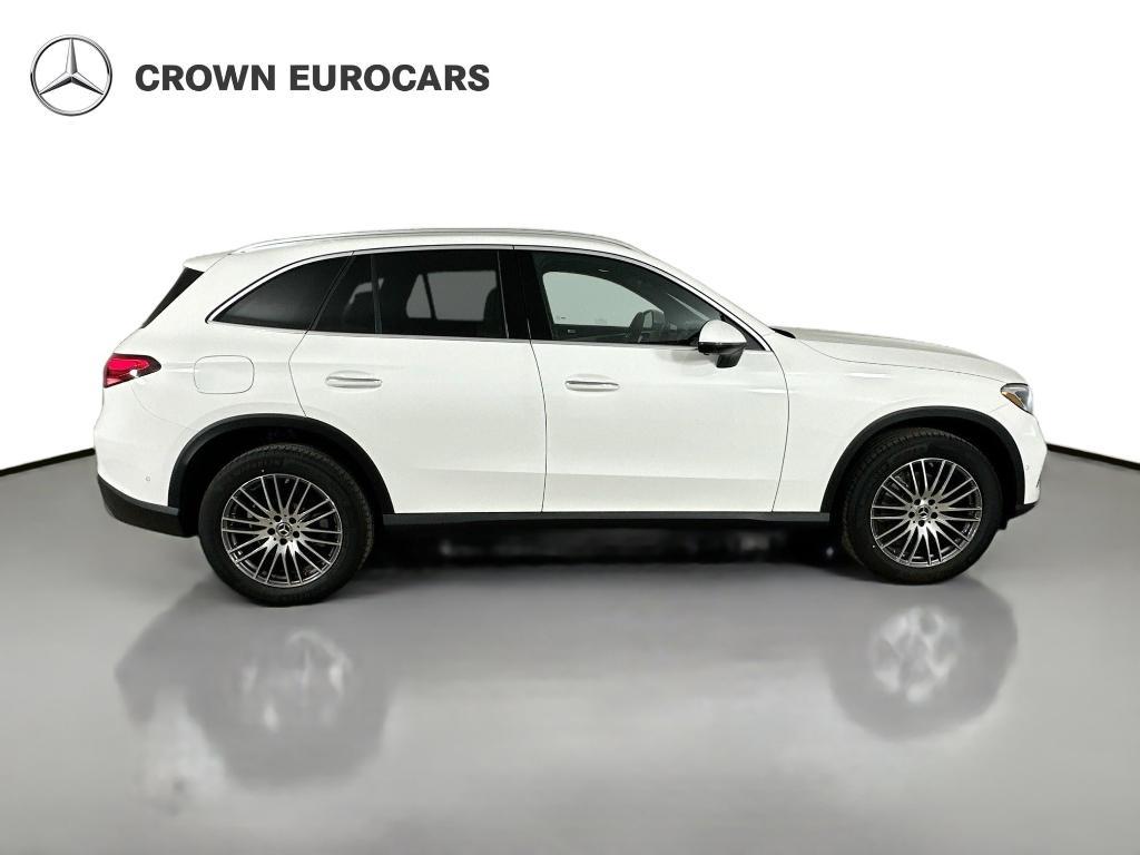 new 2026 Mercedes-Benz GLC 300 car, priced at $59,150