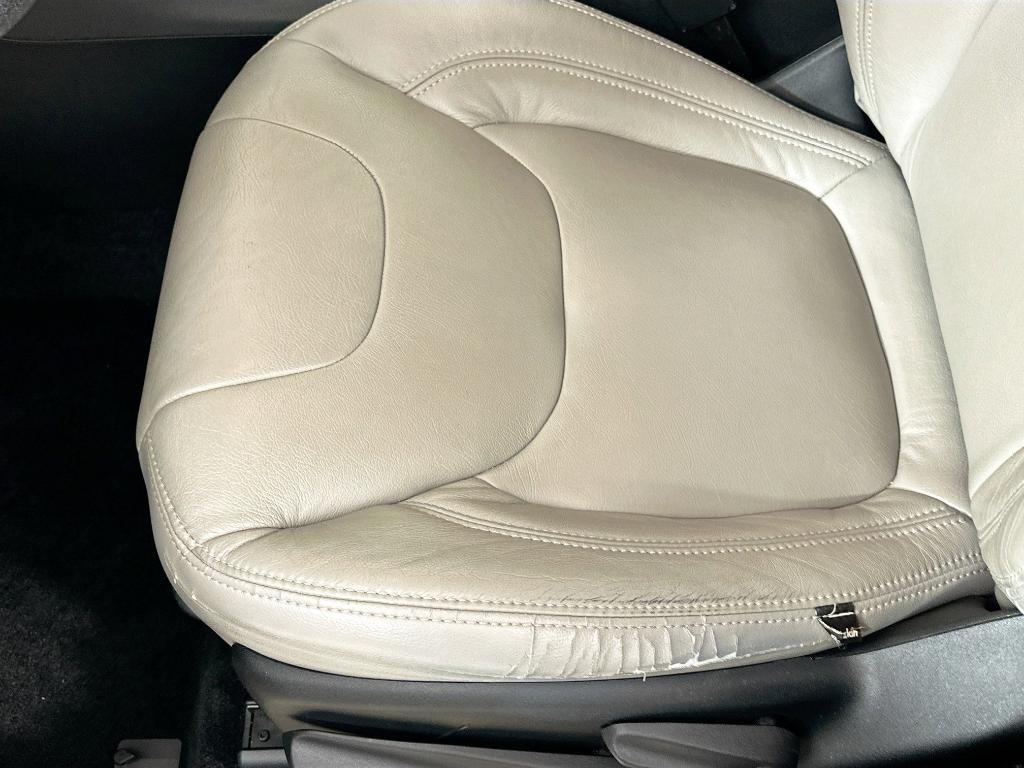 used 2015 Jeep Cherokee car, priced at $10,239