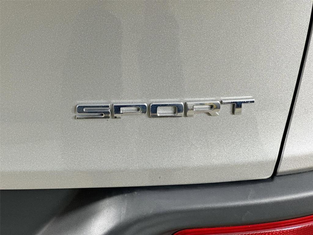 used 2015 Jeep Cherokee car, priced at $10,239