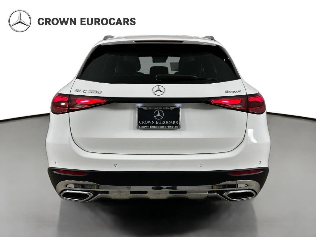 new 2026 Mercedes-Benz GLC 300 car, priced at $58,950