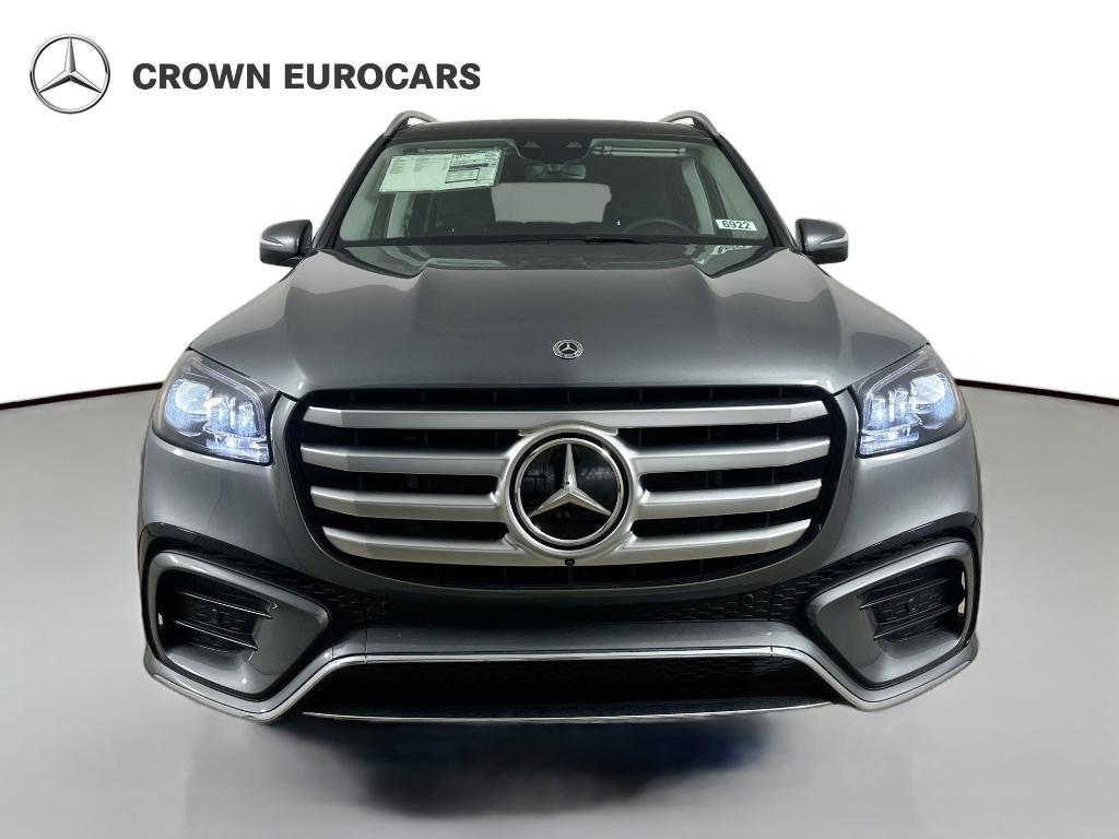 new 2026 Mercedes-Benz GLS 450 car, priced at $100,813