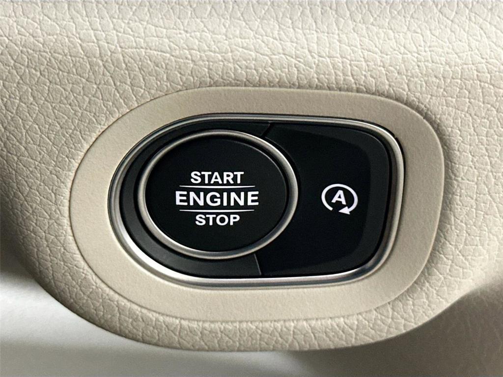 new 2026 Mercedes-Benz GLE 450 car, priced at $81,980