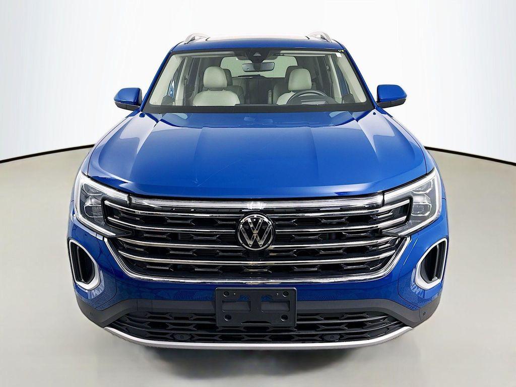 used 2025 Volkswagen Atlas car, priced at $40,297