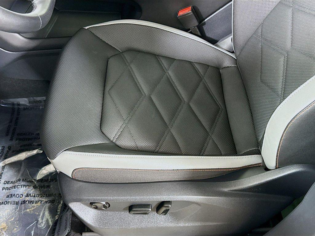 used 2025 Volkswagen Atlas car, priced at $39,997