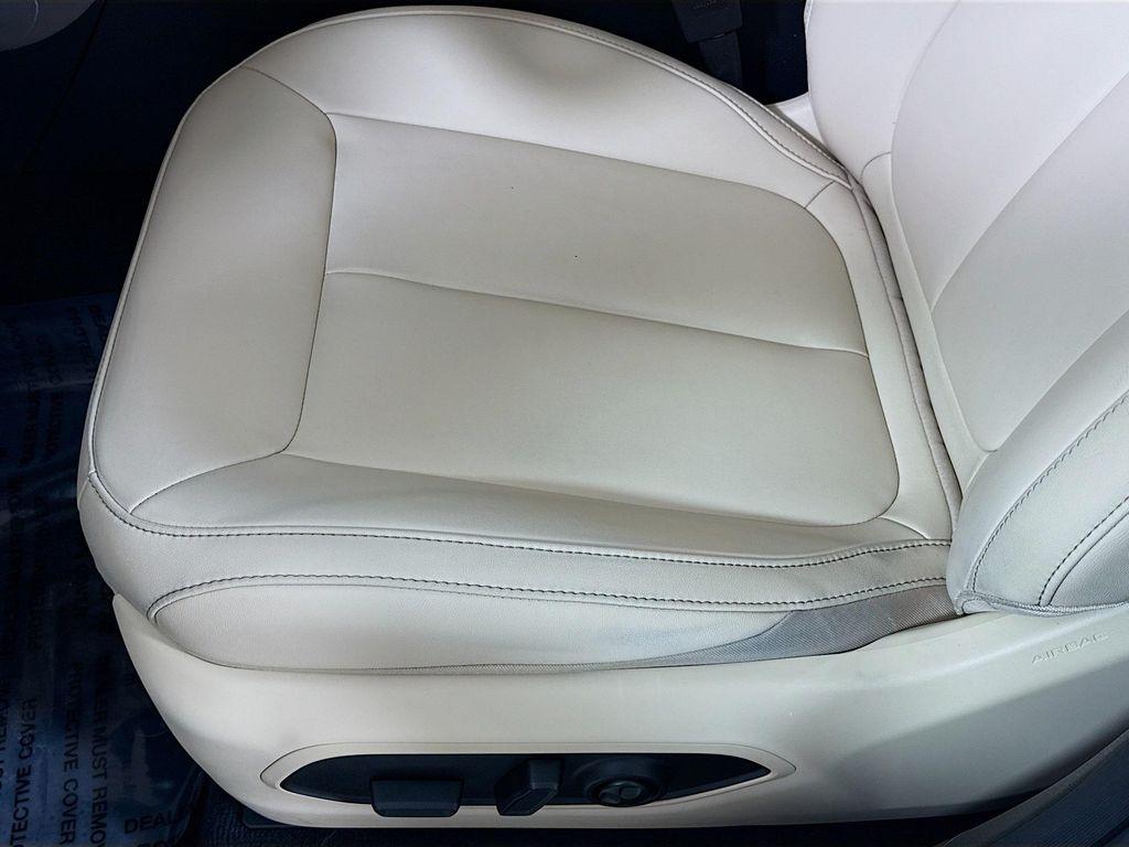 used 2024 Jeep Grand Cherokee L car, priced at $32,987