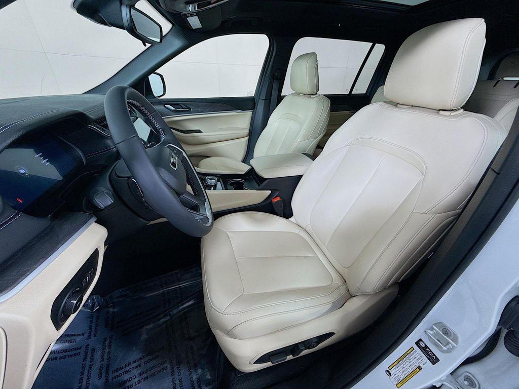 used 2024 Jeep Grand Cherokee L car, priced at $32,987