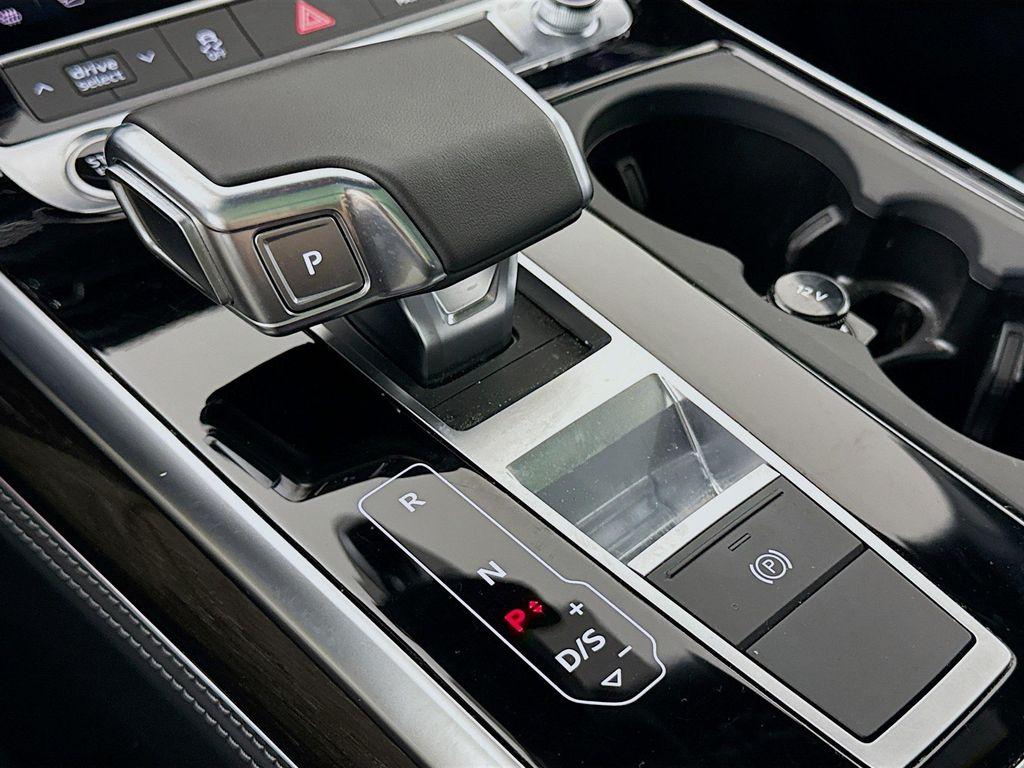 used 2025 Audi Q7 car, priced at $48,597